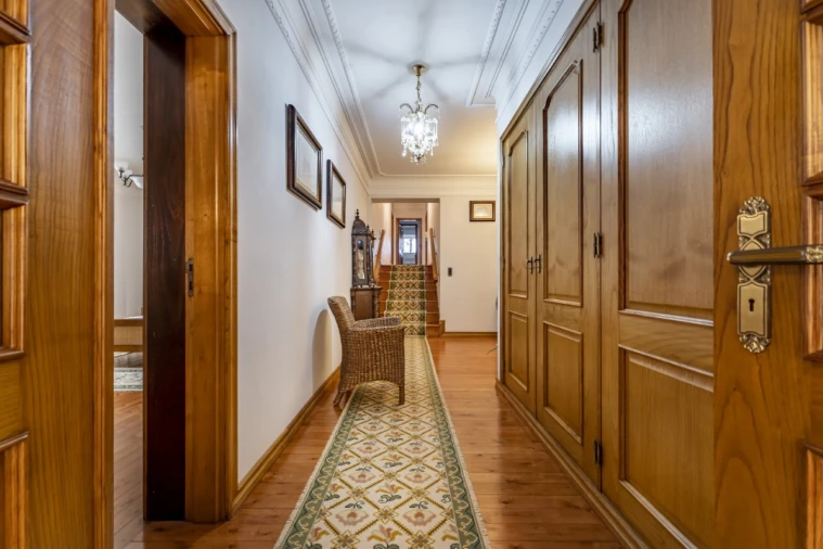 Moradia T5 para Venda em Nevogilde Foto 13