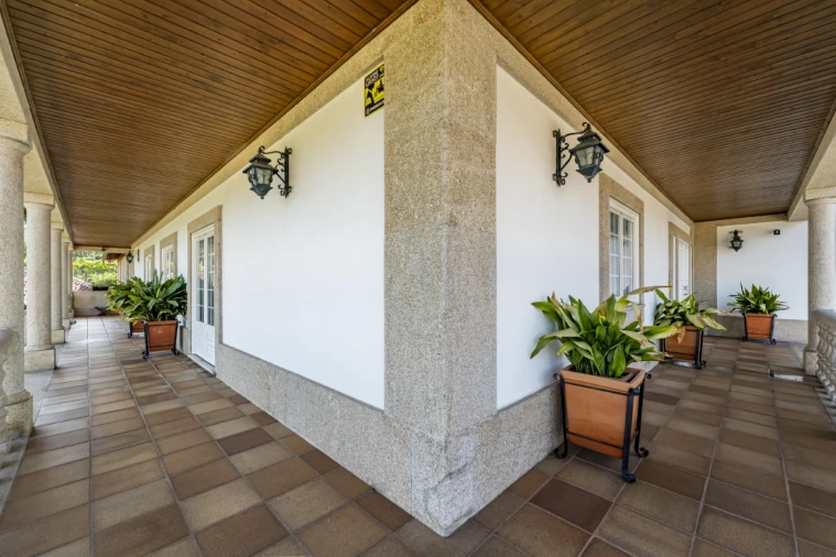 Moradia T5 para Venda em Nevogilde Foto 39