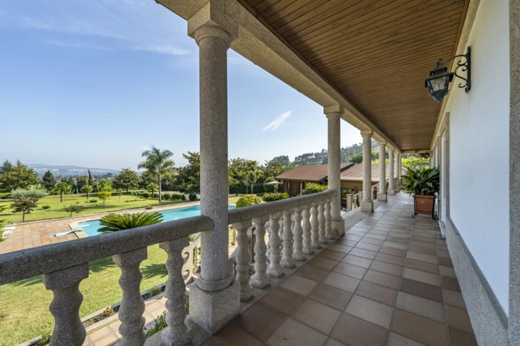 Moradia T5 para Venda em Nevogilde Foto 40