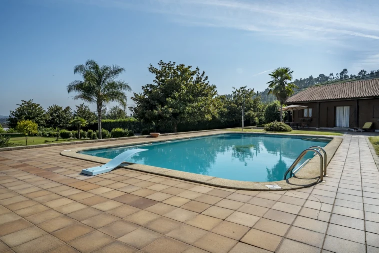 Moradia T5 para Venda em Nevogilde Foto 42