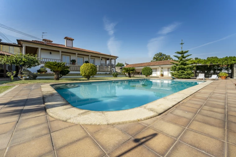 Moradia T5 para Venda em Nevogilde Foto 43