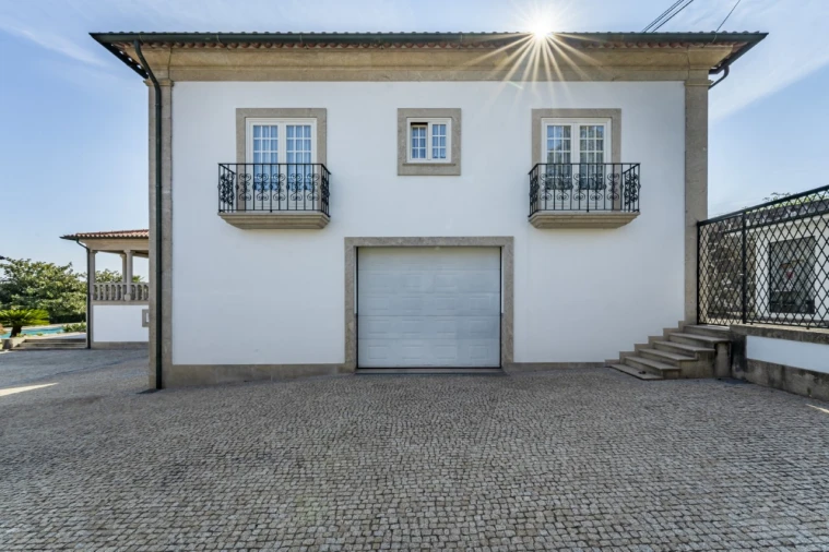 Moradia T5 para Venda em Nevogilde Foto 48