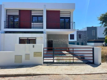 Moradia T3 para Venda em Sesimbra (Castelo)