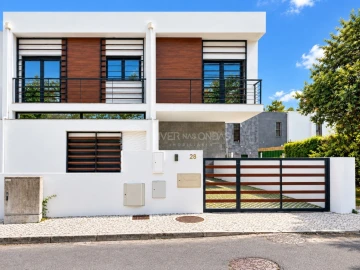 Moradia T3 para Venda em Sesimbra (Castelo)