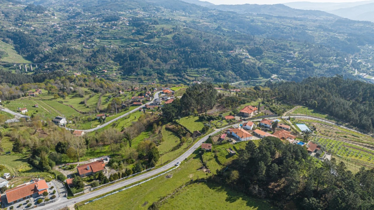 Terreno para Venda em Penhalonga e Paços de Gaiolo Foto 25
