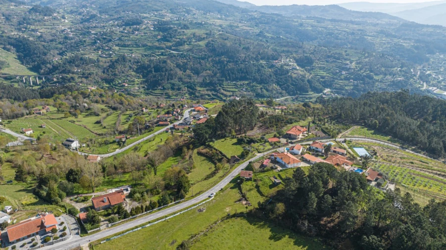 Terreno para Venda em Penhalonga e Paços de Gaiolo Foto 25