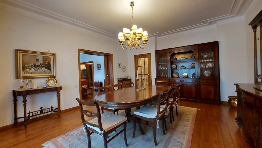 Moradia T4 para Venda em Gavião Foto 12