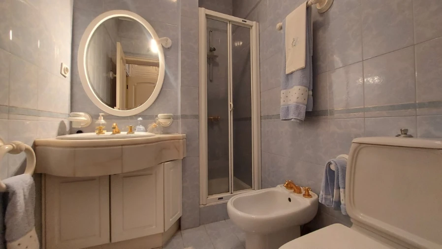 Moradia T4 para Venda em Gavião Foto 24