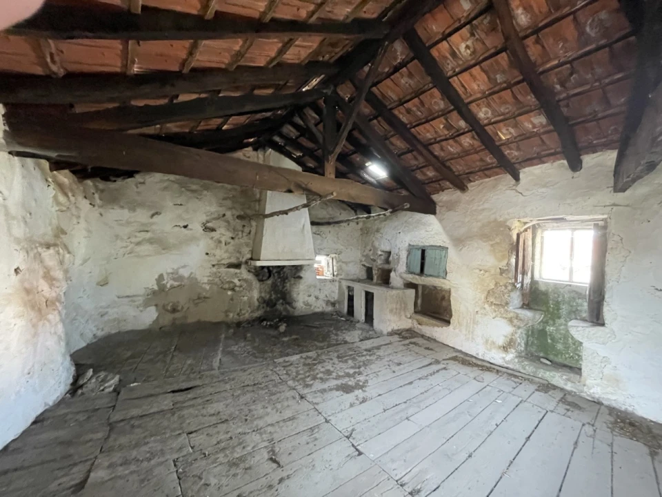 Moradia T2 para Venda em Vreia de Jales Foto 7