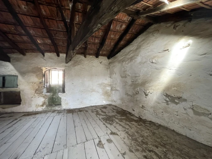 Moradia T2 para Venda em Vreia de Jales Foto 6