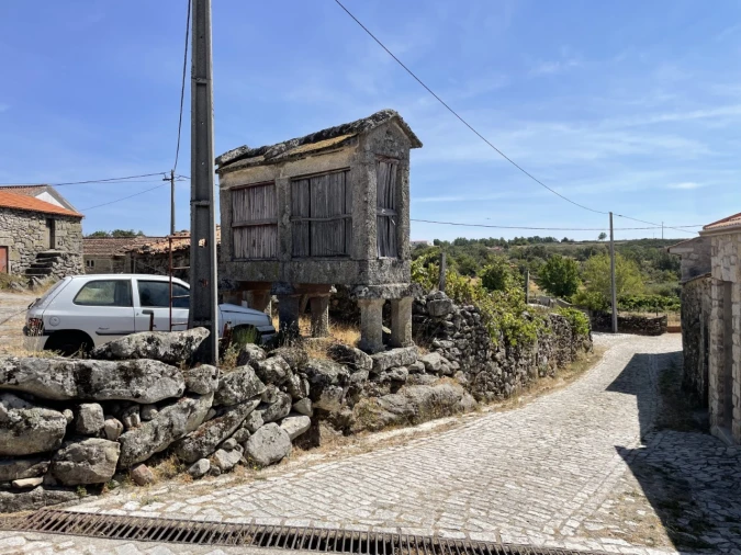 Moradia T2 para Venda em Vreia de Jales Foto 14