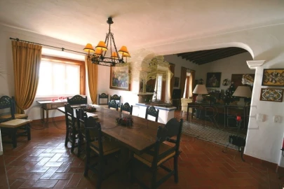 Moradia T6 para Venda em Almancil