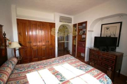 Moradia T6 para Venda em Almancil