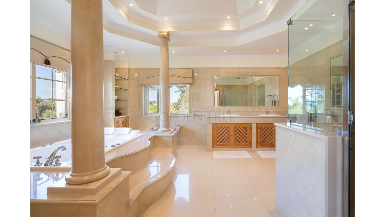 Quinta T4 para Venda em Pechão Foto 17