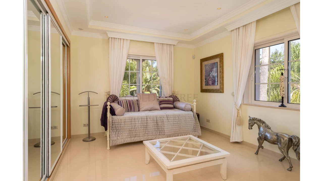 Quinta T4 para Venda em Pechão Foto 13