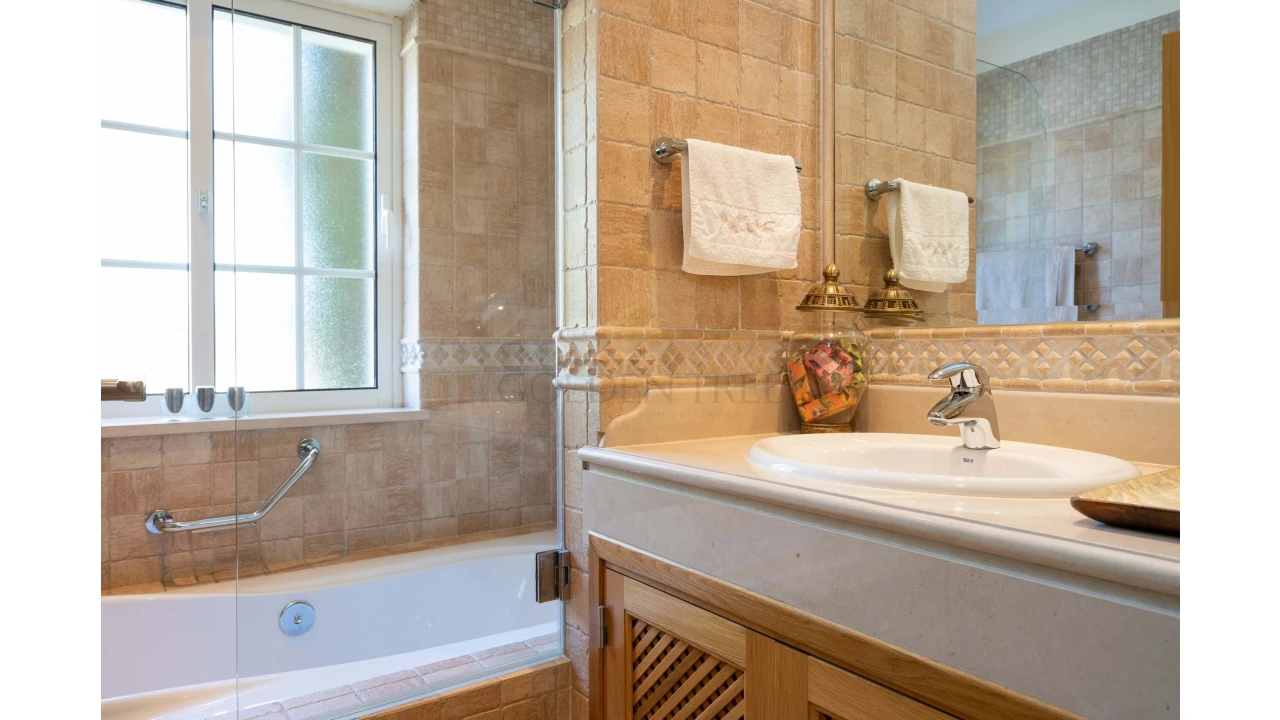 Quinta T4 para Venda em Pechão Foto 12