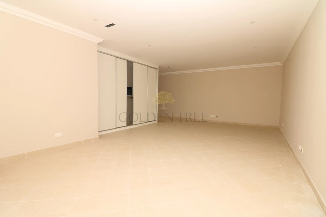 Moradia T5 para Venda em Almancil Foto 19