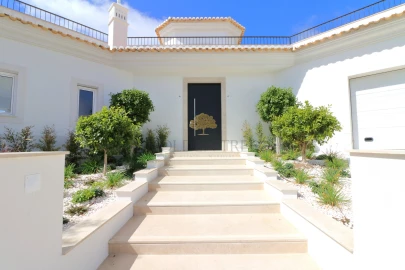 Moradia T5 para Venda em Almancil