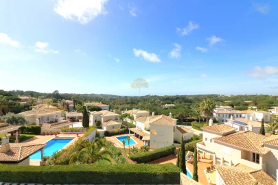 Moradia T5 para Venda em Almancil