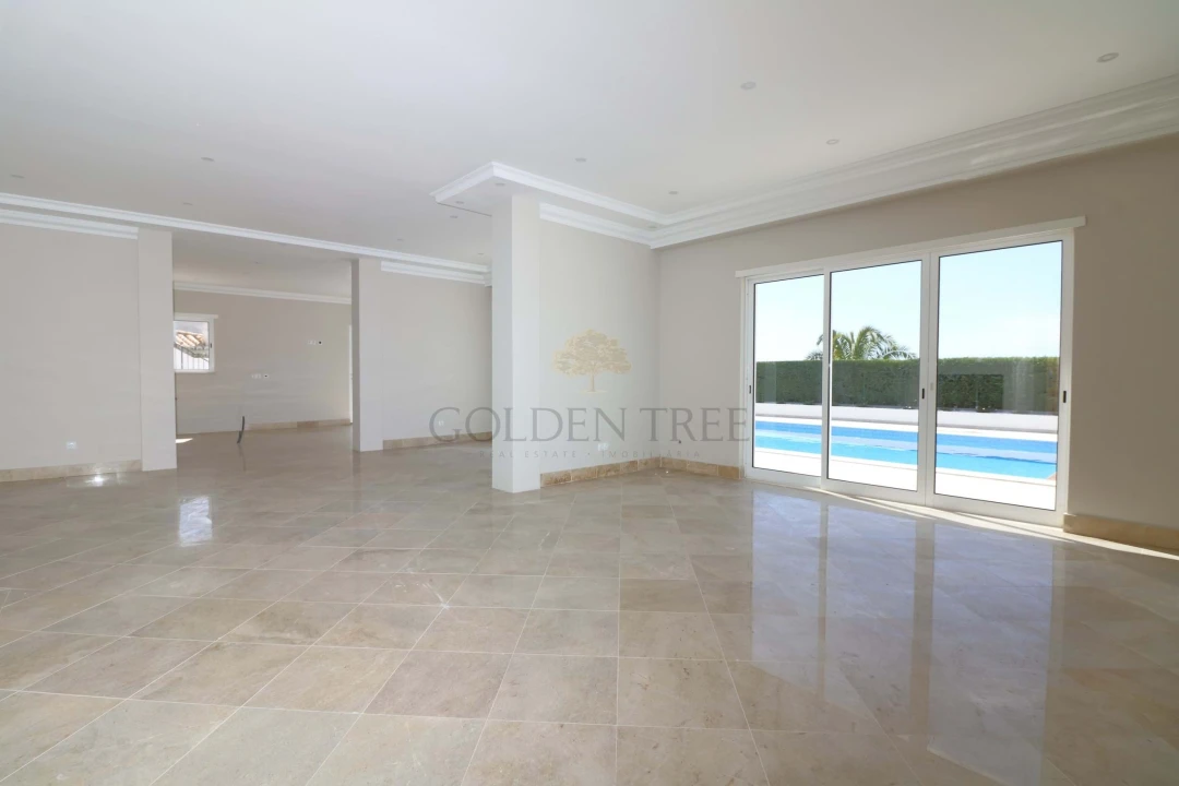 Moradia T5 para Venda em Almancil Foto 10