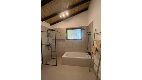 Moradia T3 para Venda em Santa Barbara de Nexe