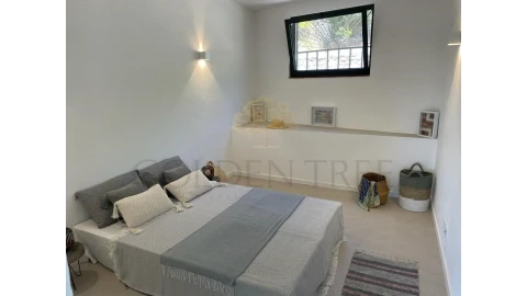Moradia T3 para Venda em Santa Barbara de Nexe