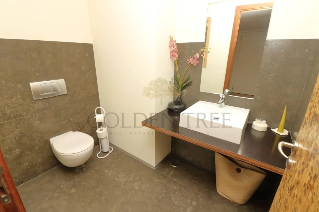 Apartamento T2 para Venda em Quarteira Foto 8