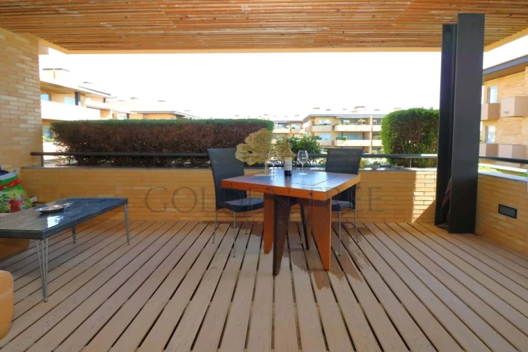 Apartamento T2 para Venda em Quarteira Foto 4