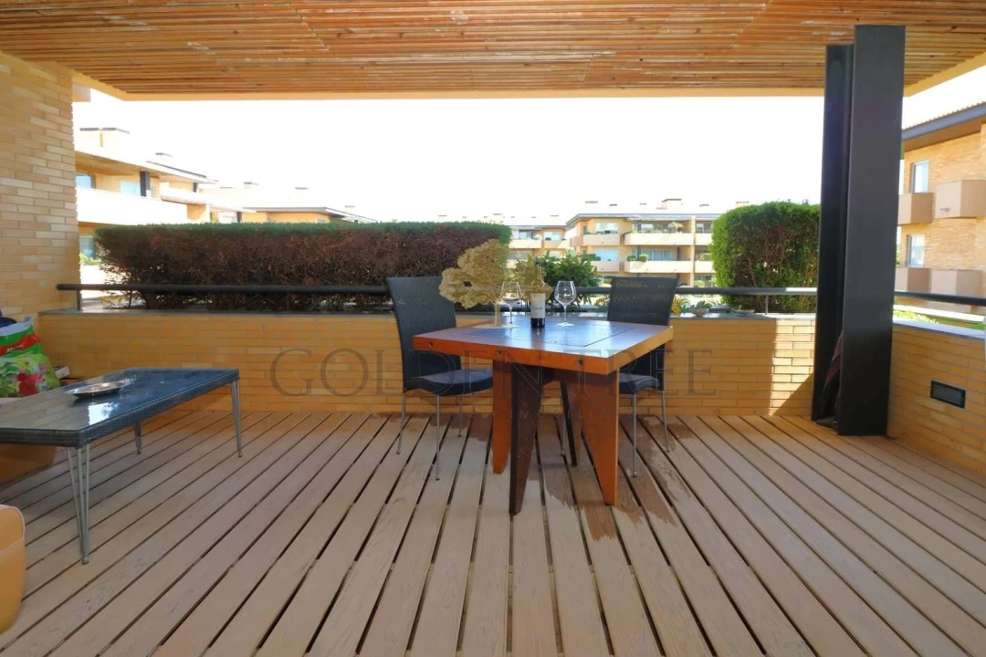 Apartamento T2 para Venda em Quarteira Foto 4