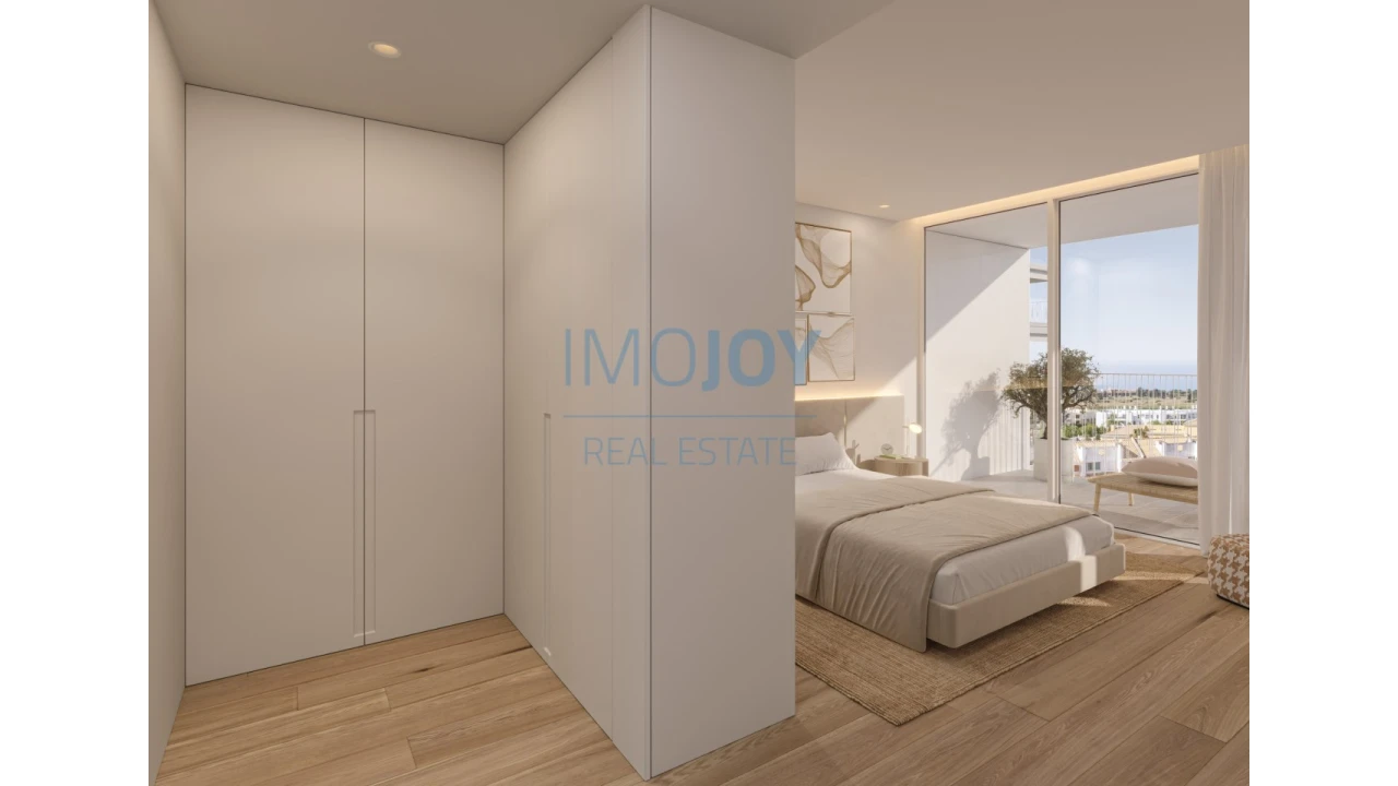 Apartamento T4 para Venda em Quarteira Foto 12