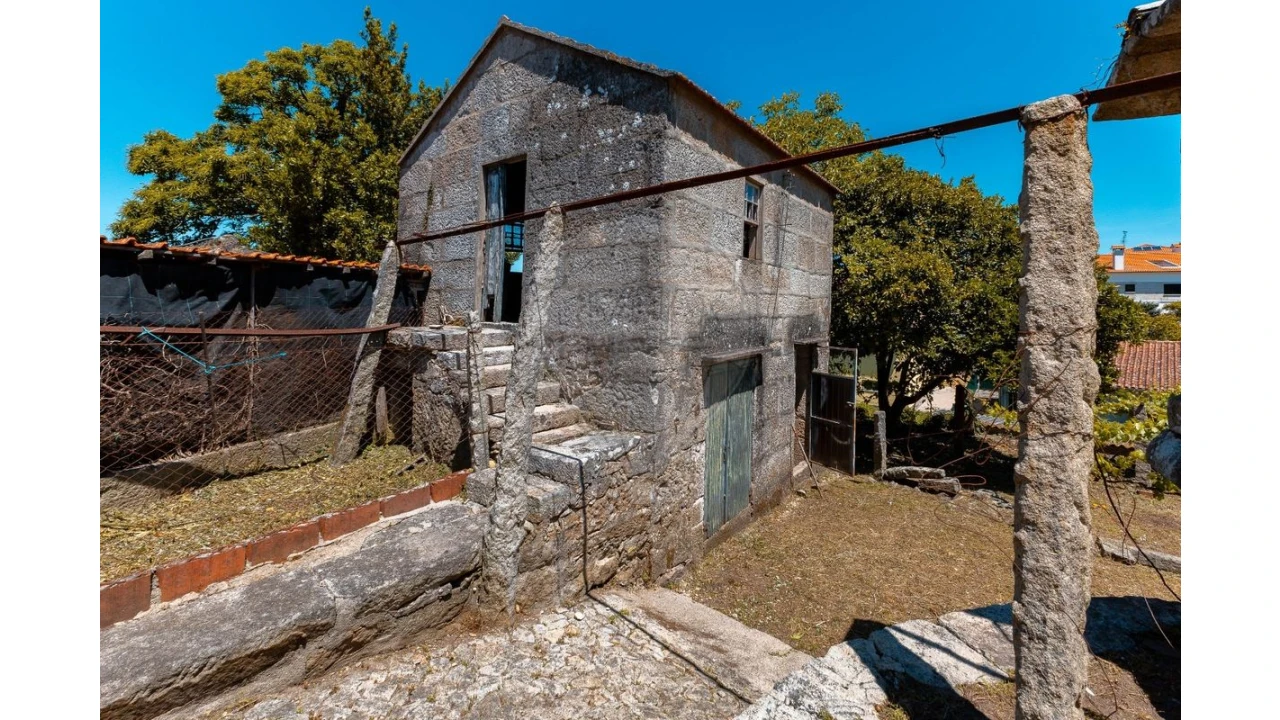 Moradia T3 para Venda em Lanhelas Foto 11