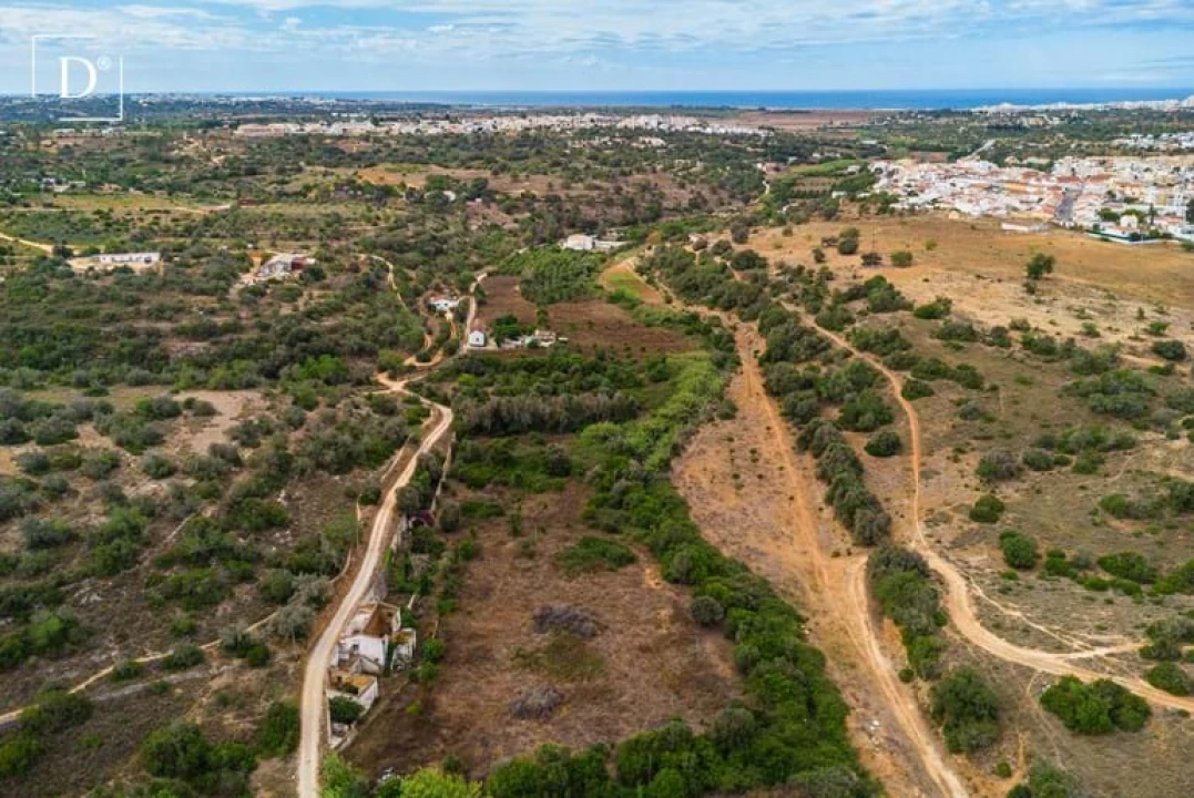 Terreno para Venda em Silves Foto 1