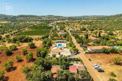 Moradia T4 para Venda em Albufeira e Olhos de Água