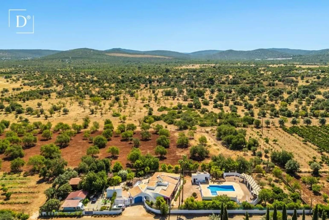 Moradia T4 para Venda em Albufeira e Olhos de Água Foto 33