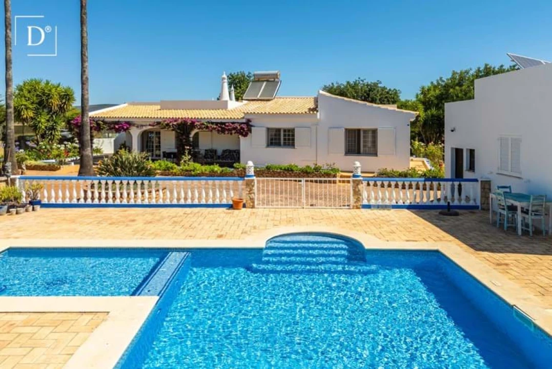 Moradia T4 para Venda em Albufeira e Olhos de Água Foto 35
