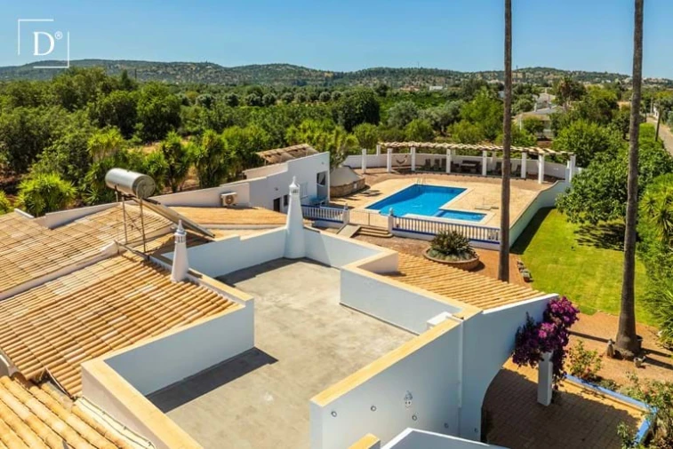 Moradia T4 para Venda em Albufeira e Olhos de Água Foto 31