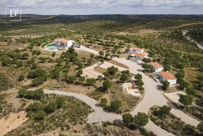 Moradia T6 para Venda em Mertola