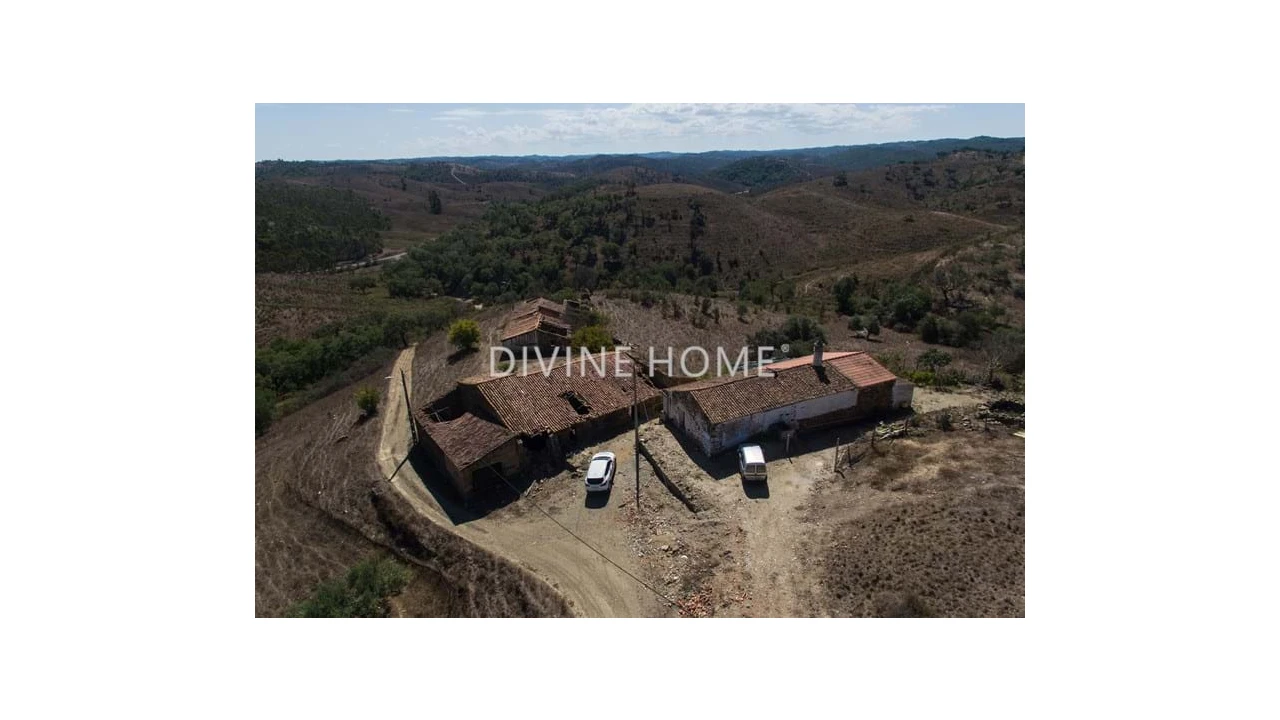 Moradia T5 para Venda em Ourique Foto 17