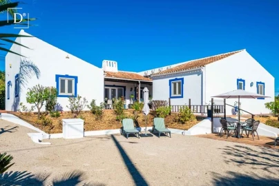 Moradia T4 para Venda em Loule (São Clemente)