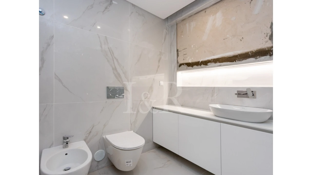 Apartamento T3 para Venda em Carcavelos e Parede Foto 12