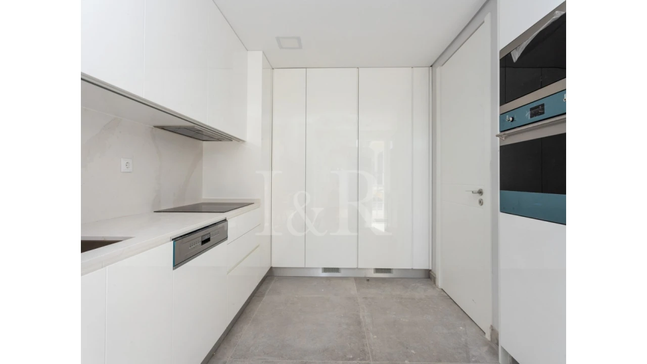 Apartamento T3 para Venda em Carcavelos e Parede Foto 21