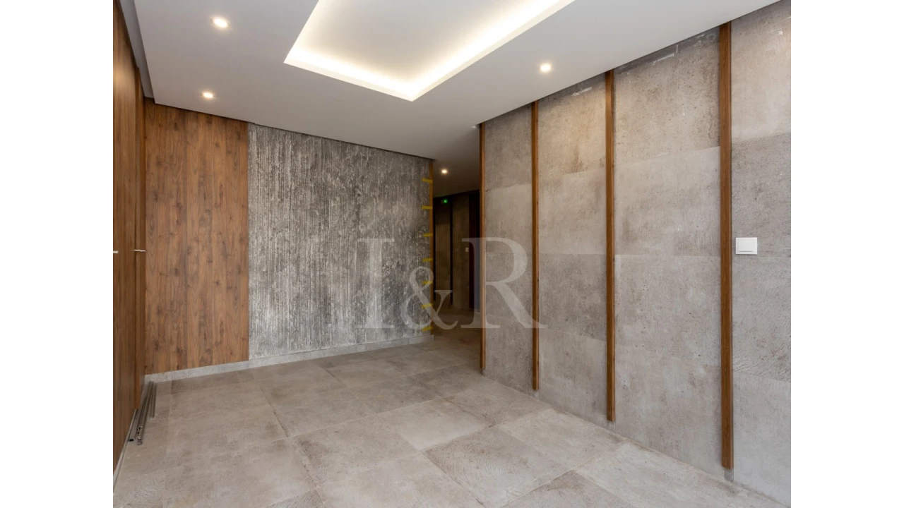 Apartamento T3 para Venda em Carcavelos e Parede Foto 25