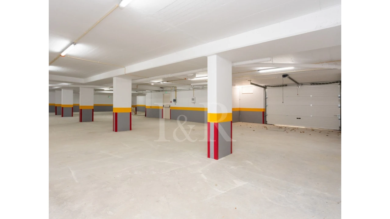 Apartamento T3 para Venda em Carcavelos e Parede Foto 27