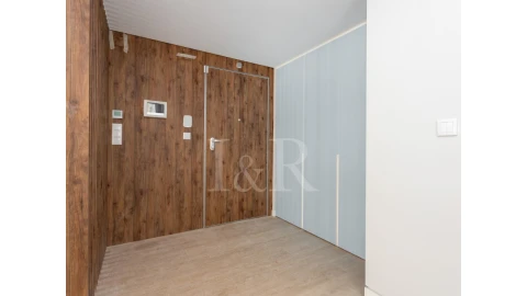 Apartamento T3 para Venda em Carcavelos e Parede