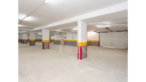 Apartamento T3 para Venda em Carcavelos e Parede