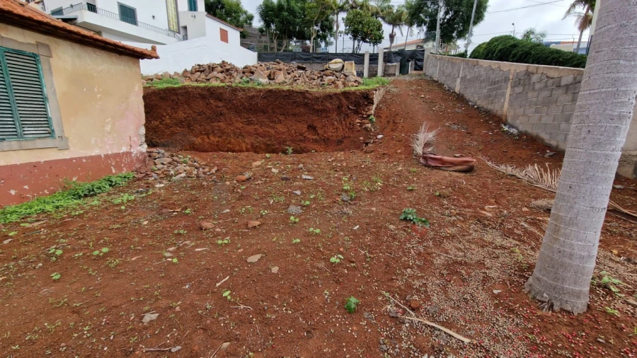 Moradia T3 para Venda em São Roque Foto 6