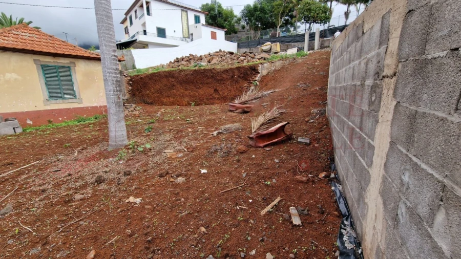 Moradia T3 para Venda em São Roque Foto 7