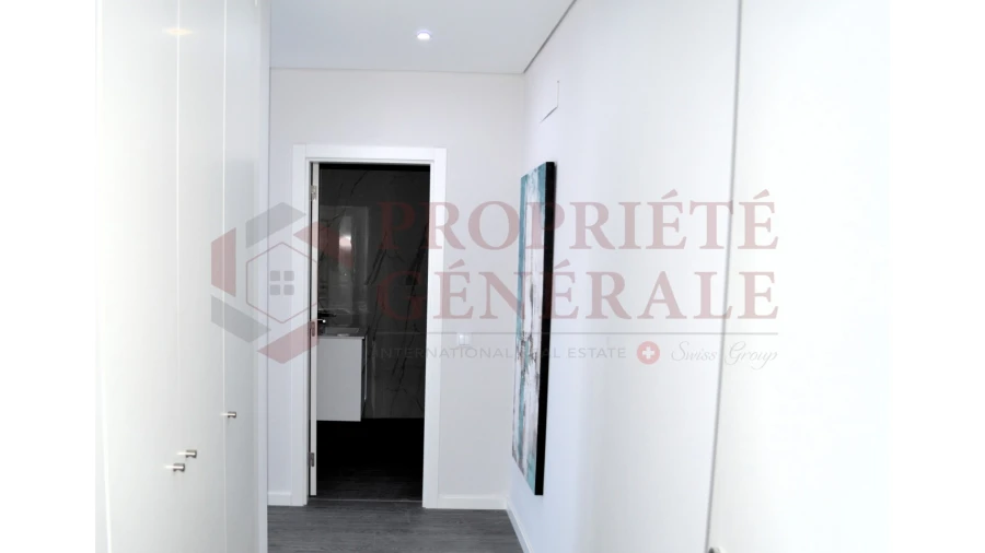 Apartamento T1 para Venda em Quelfes Foto 11