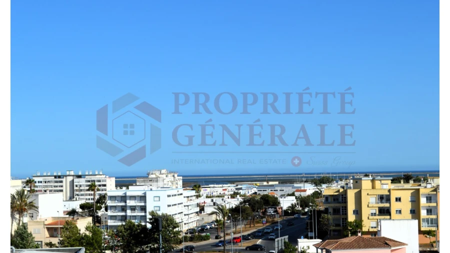 Apartamento T1 para Venda em Quelfes Foto 14