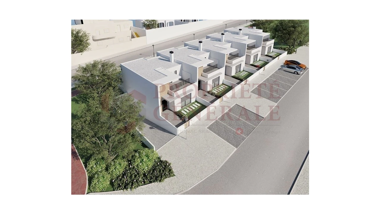 Moradia T3 para Venda em Armação de Pera Foto 8